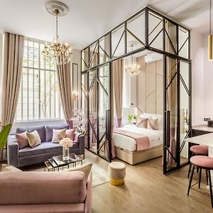 Luxury 3 bedroom Loft in Heritage Building - LE MARAIS